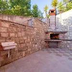 2 Bedroom Beautiful In Karbuni Apartment